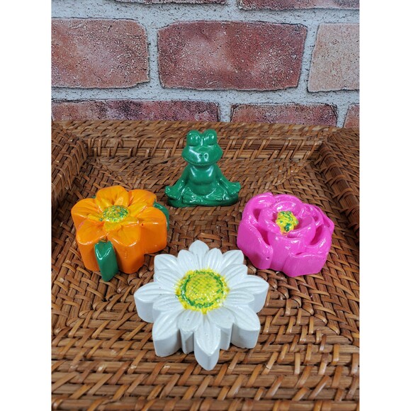 Handcrafted Cement Bee Watering Station, Butterfly Puddler Dish, Pollinator - Picture 10 of 10